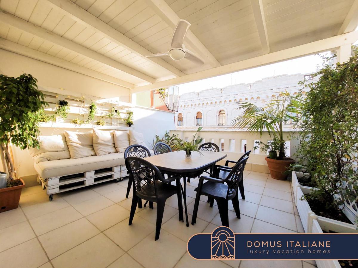 Penthouse In The Heart Of Bari With Terrace Apartment Bagian luar foto